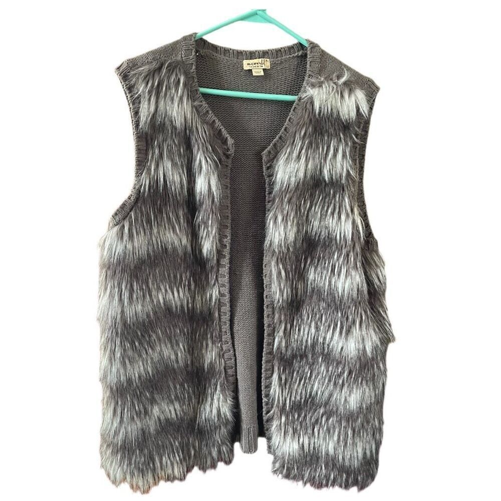 One world size XL faux fur open front vest